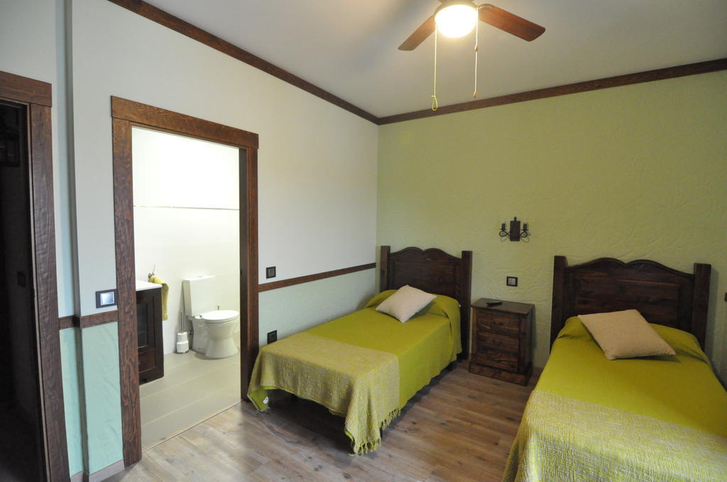 Via Caparra Superior Guest House Oliva de Plasencia Bilik gambar