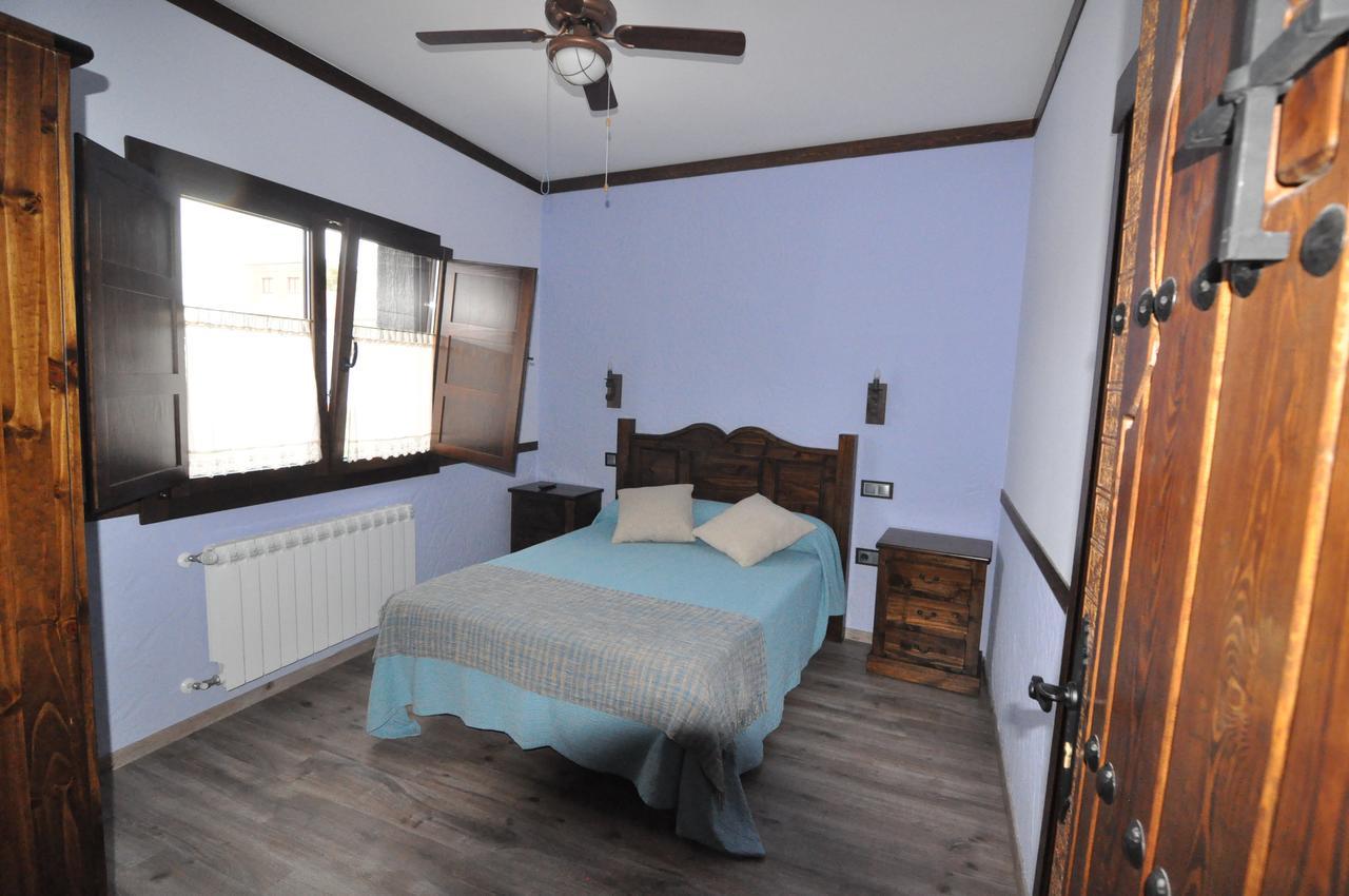 Via Caparra Superior Guest House Oliva de Plasencia Luaran gambar